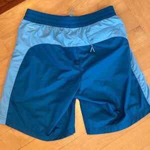 North Face Lightweight Hydrenaline Windwall Shorts Size S Aqua colored